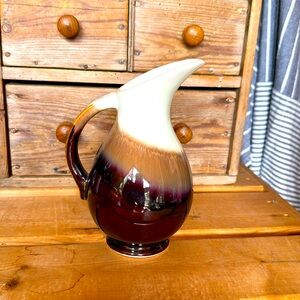 MCM ceramic jug, beautiful glazing.